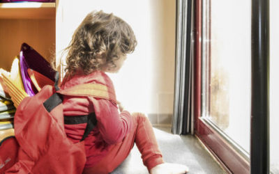 Rentabilité à tout prix, burn-out et maltraitance cachée : les crèches au bord de l’implosion