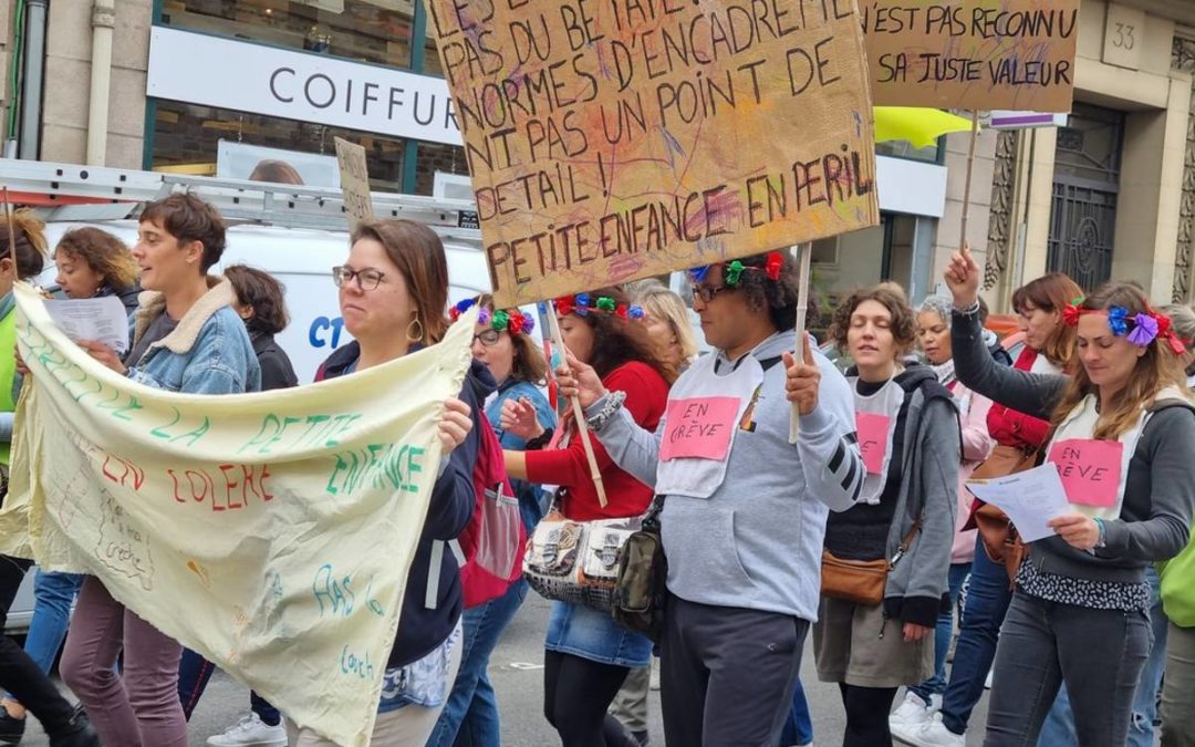 Malaise dans les crèches : plusieurs centaines de manifestants à Limoges
