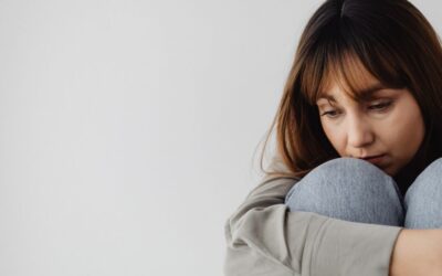 Harcèlement moral en crèche : pas besoin d’être directement visé·e pour en être victime