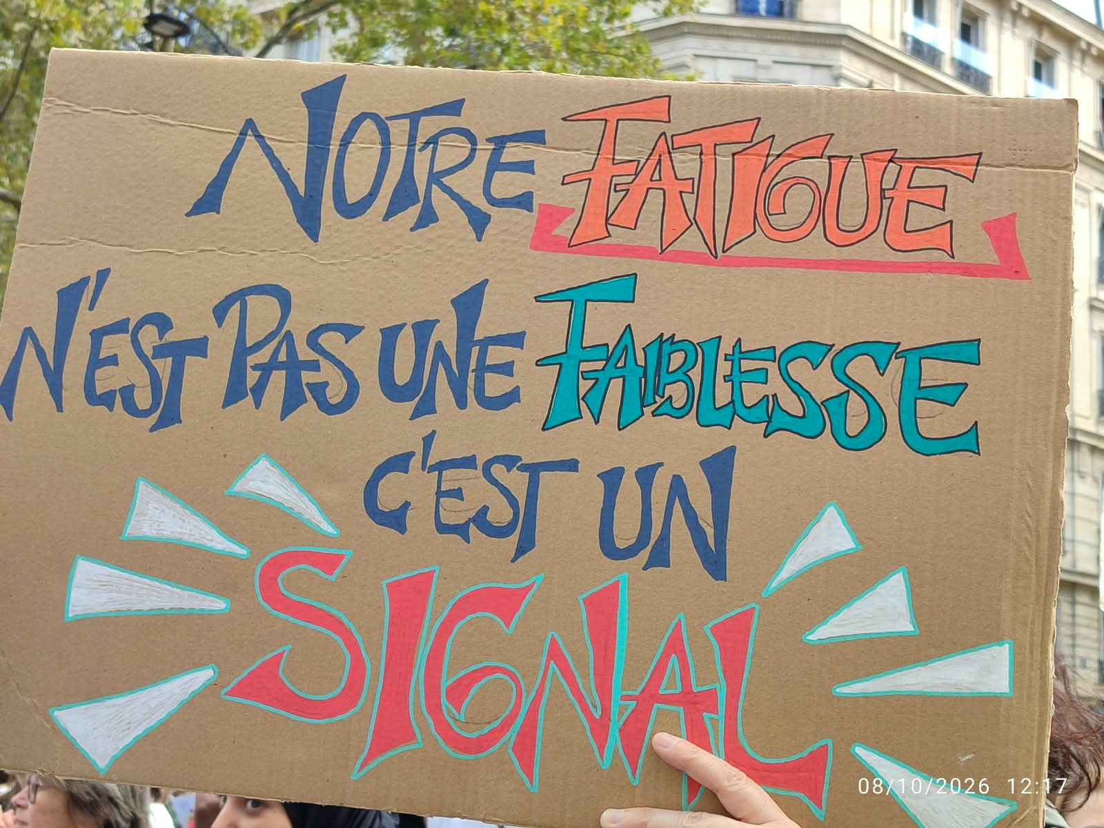 8 octobre : des équipes mobilisées, des réponses politiques toujours attendues